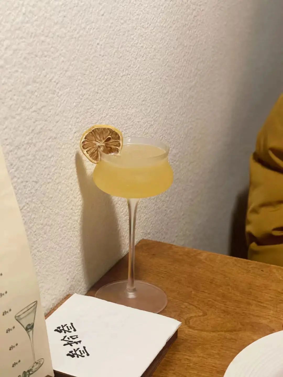 DƬ